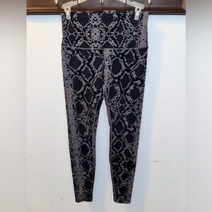 Lululemon Wunder Under High Rise Leggings Size 10